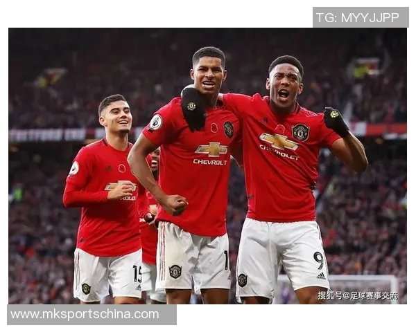 曼联与波尔图激战成平局绝杀时刻点燃全场激情