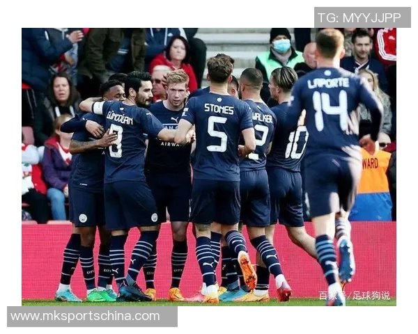 友谊赛曼城与巴萨战平乌龙球瞬间引发全场热议战术分析揭秘