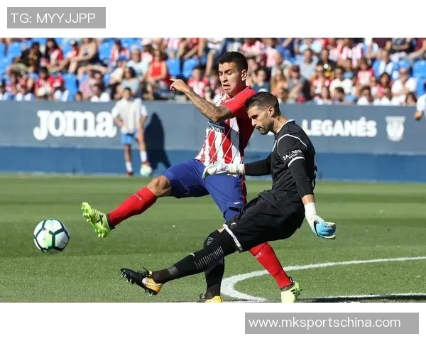 德甲精彩对决尤文图斯与马竞激战成平局乌龙球引发全场热烈反响