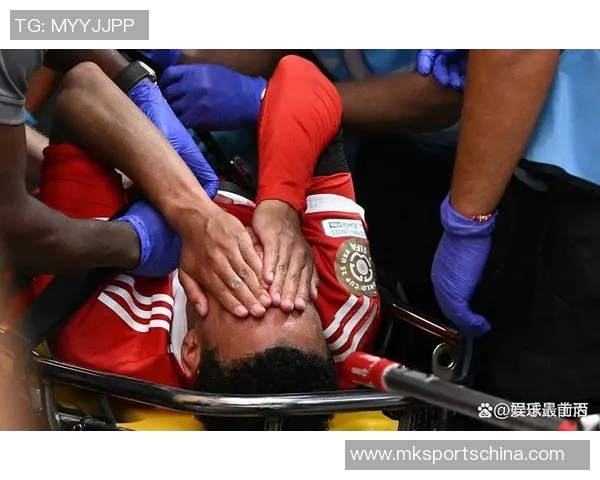 巴黎圣日耳曼大胜多特蒙德帽子戏法引发争议判罚全场沸腾