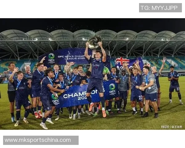 世界杯波尔图与皇马激战成平红牌争议引发全场热议与高潮 世界杯波尔图与皇马激战成平红牌争议引发全场热议与高潮