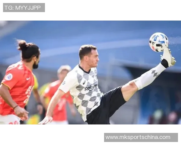 中超赛场惊现冷门阿森纳狂胜那不勒斯神扑瞬间震撼全场