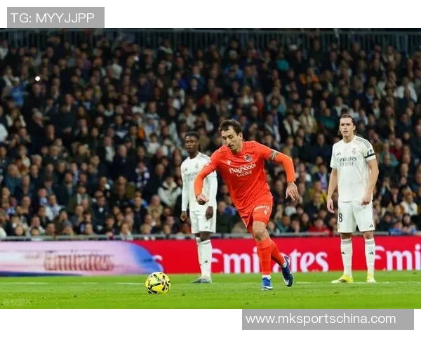 中超赛场惊现冷门皇马与切尔西激战成平局引发全场热议