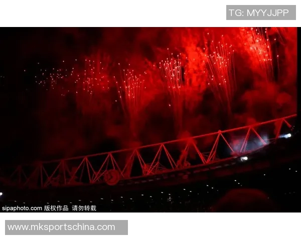 中超精彩对决曼联大胜阿森纳红牌事件引发全场热议